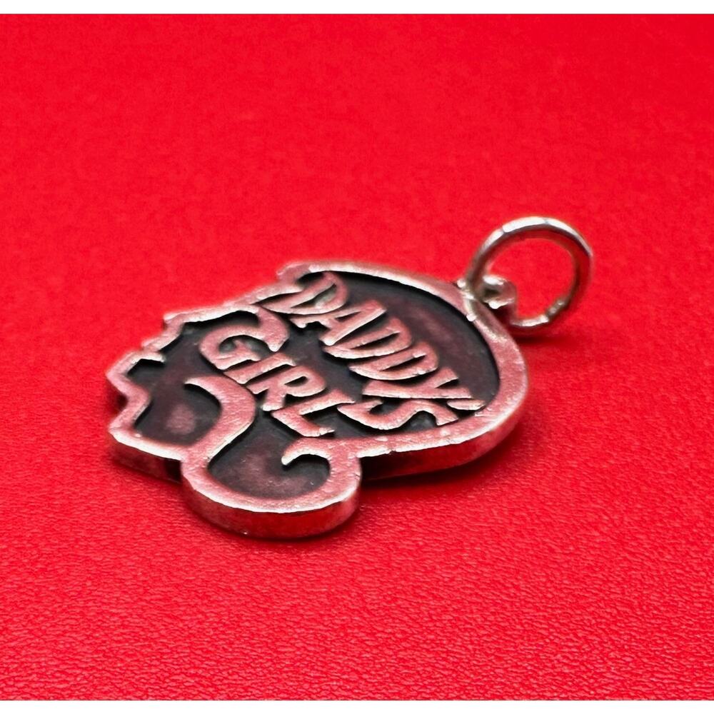 James Avery Daddy's Girl Sterling Silver 925 Charm W/Jump Ring Box Pouch 3.24 GR - Picture 4 of 10